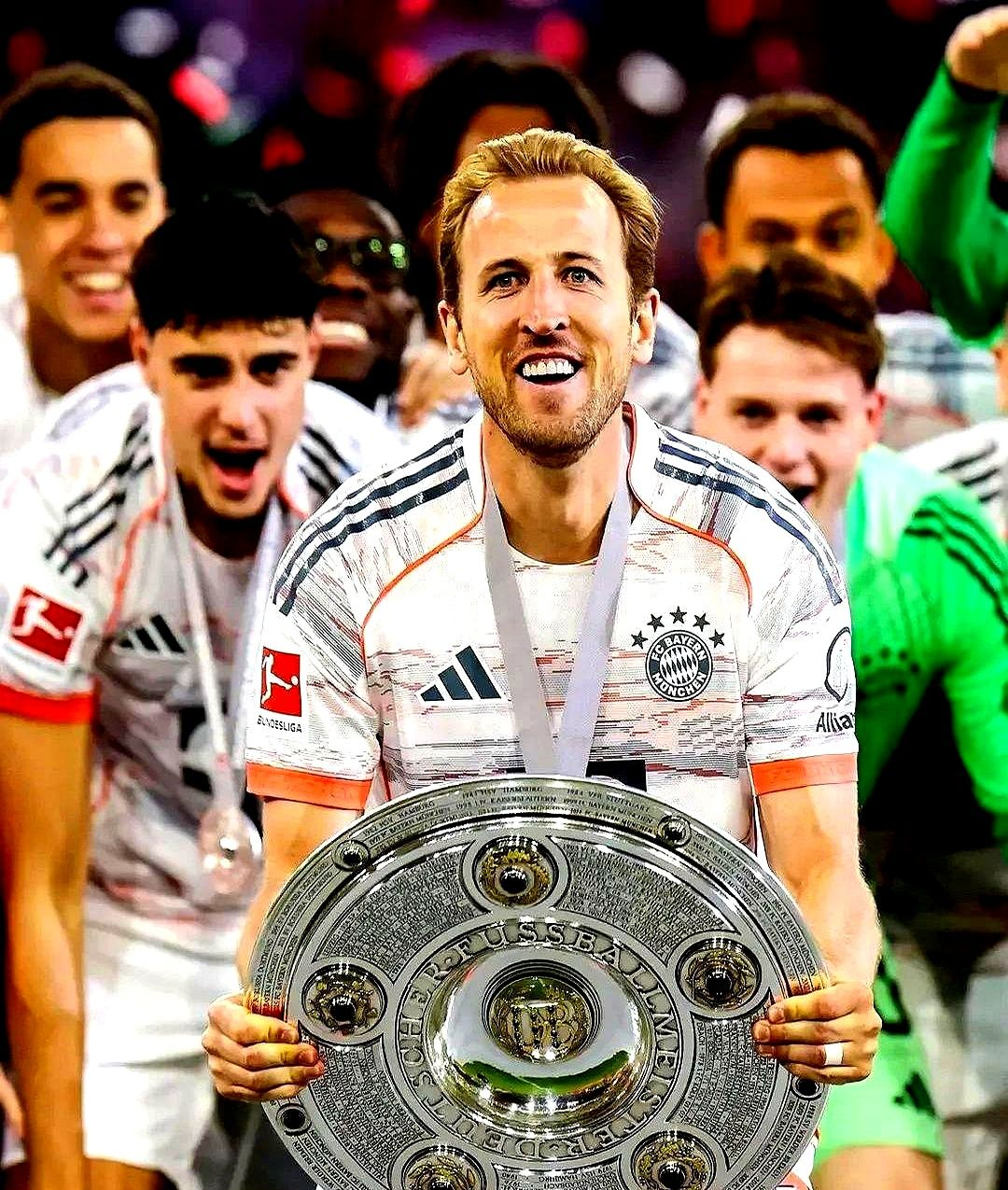 比利时逆转多特蒙德，哈里·凯恩统治全场的简单介绍