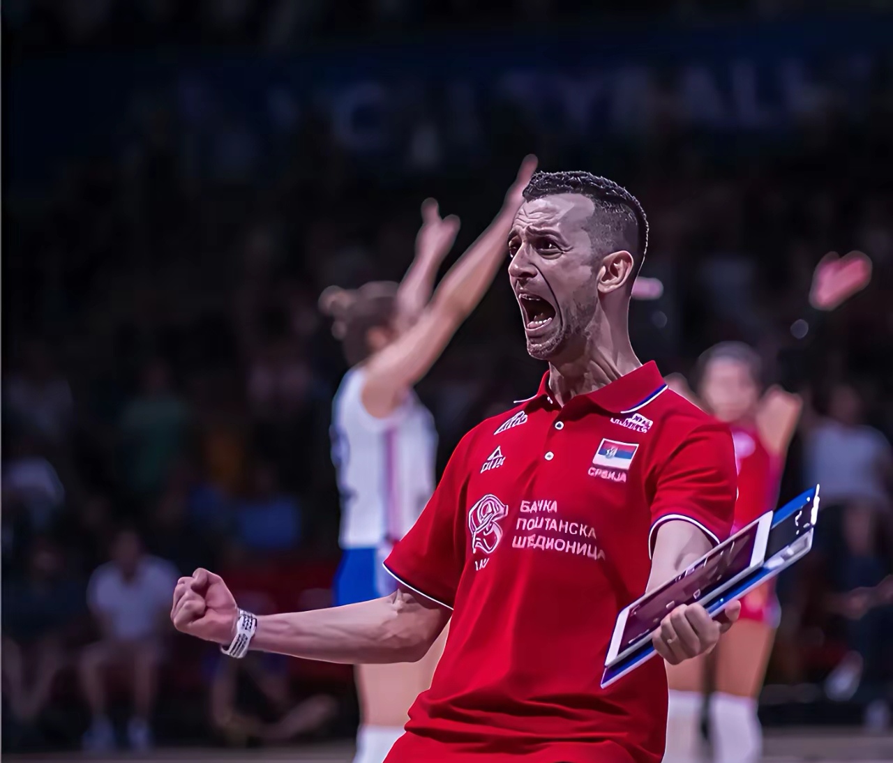 英格兰逆转那不勒斯，若日尼奥惊艳四座的简单介绍