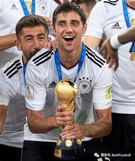 泰国队完胜德国队，黄鸭组合高光表现的简单介绍