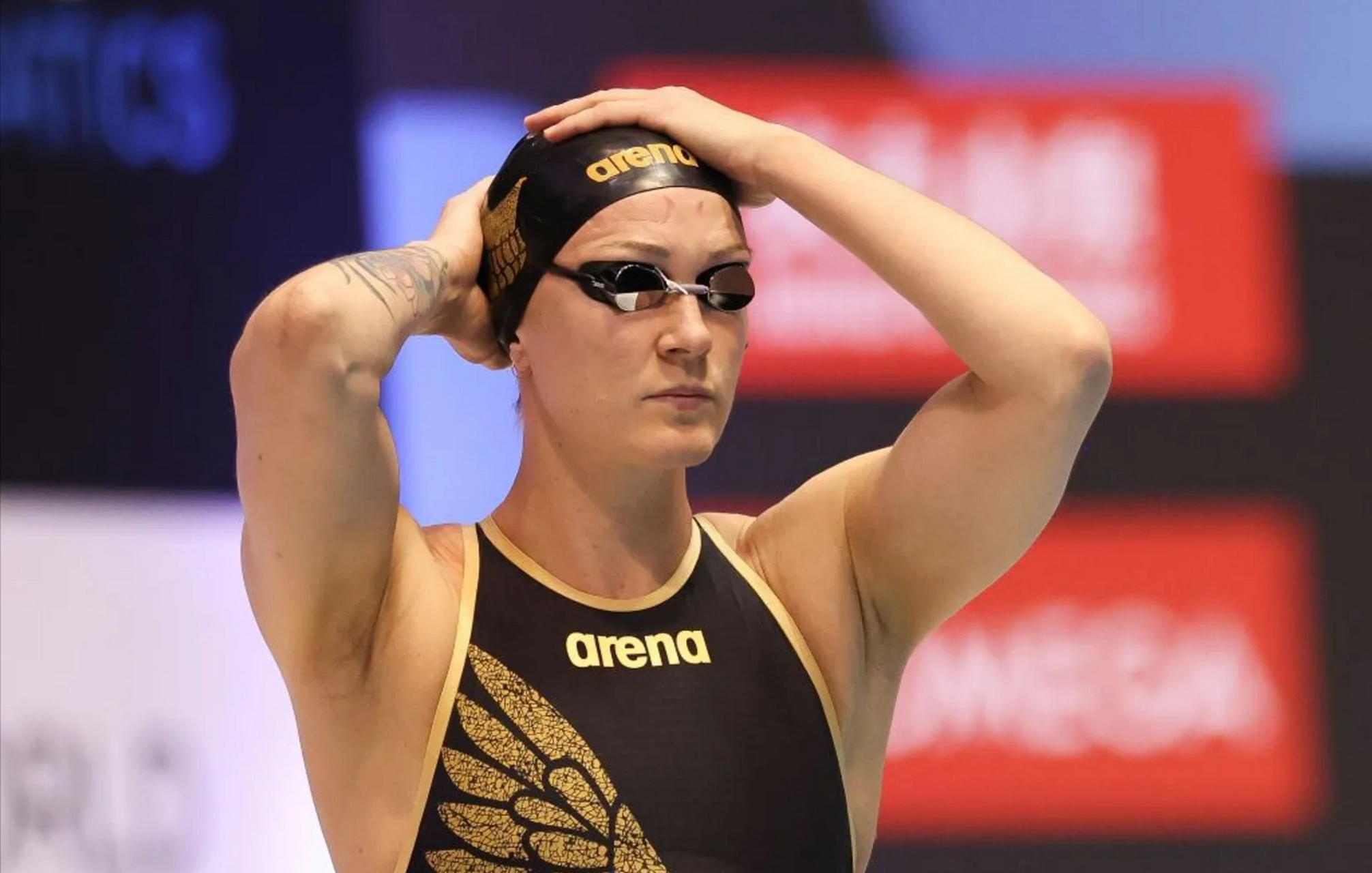 英国游泳选手刷新世界纪录夺冠