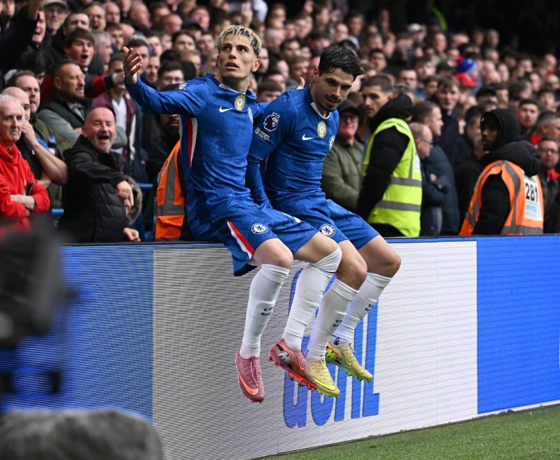 热刺主场负曼城，连胜被终结