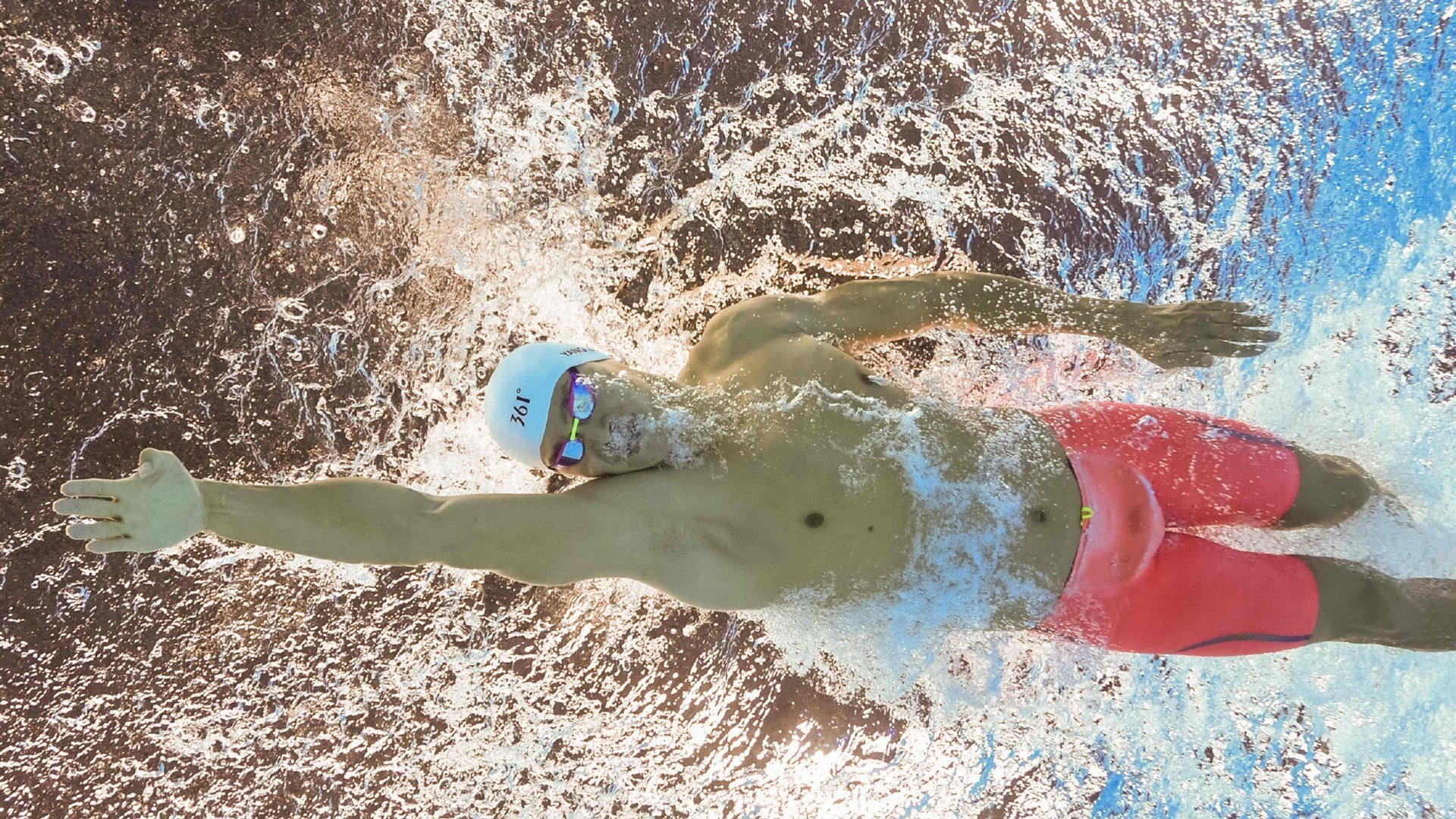 绝境中的双线反击,从梁靖崑的逆转到葡萄牙的救赎